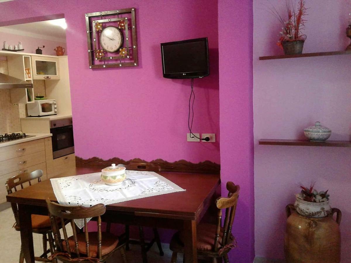 Casa Rosa Holiday home Sogliano Cavour